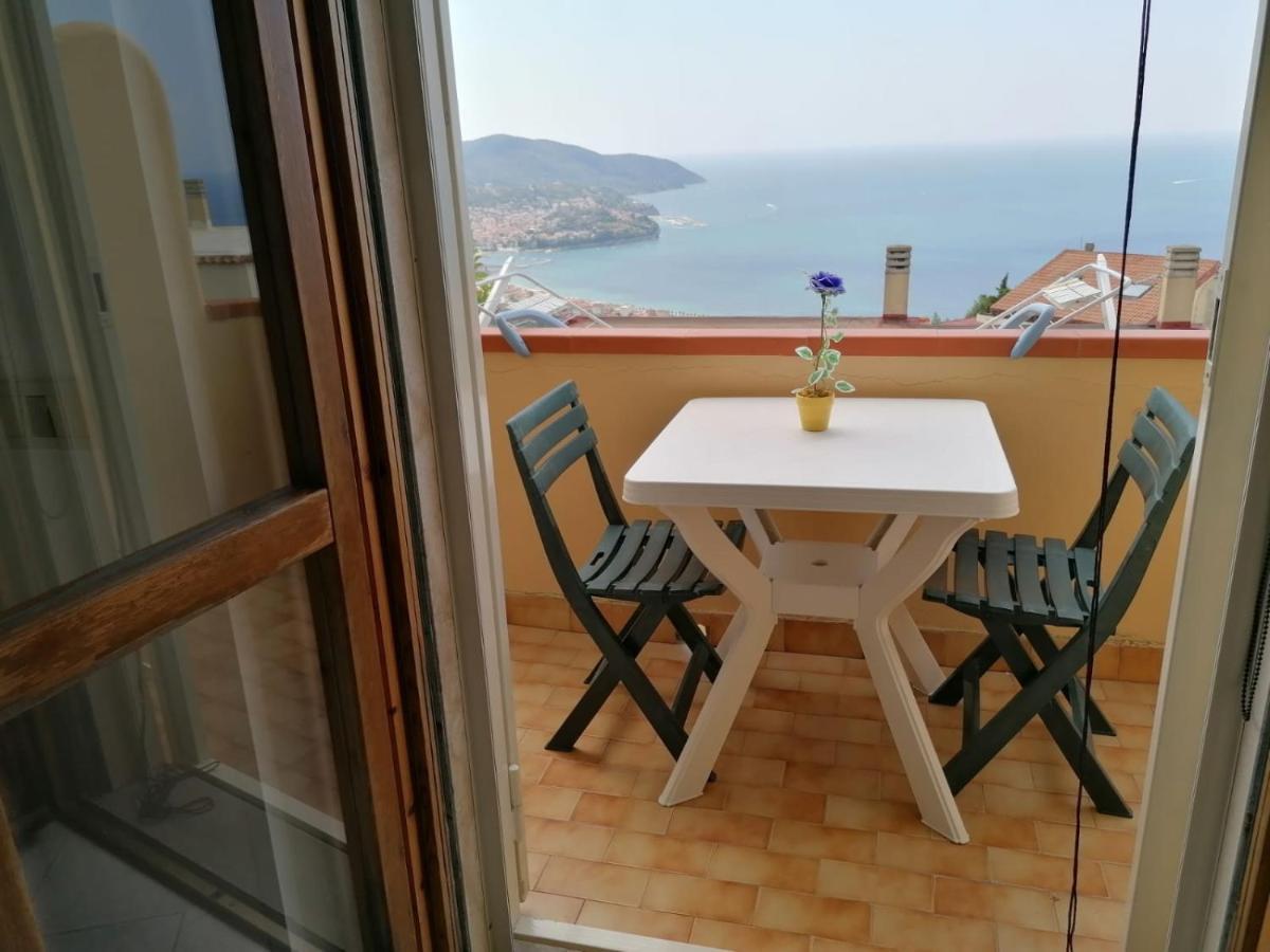 Casa Vacanza Con Vista Mozzafiato Agropoli Eksteriør billede